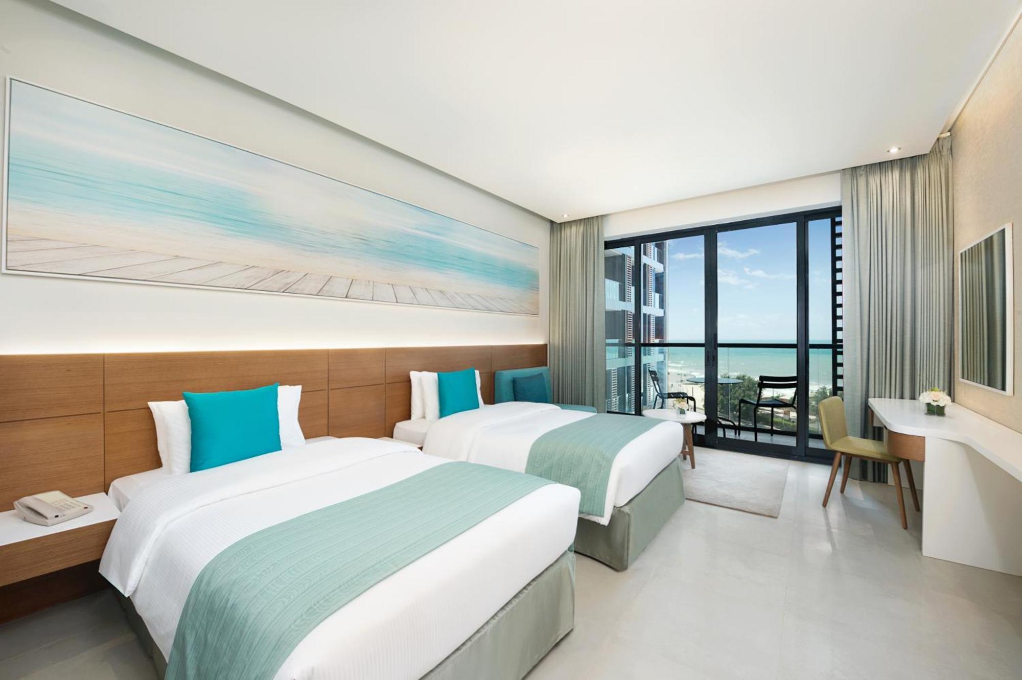 Wyndham Garden Ajman Corniche Otel Dış mekan fotoğraf